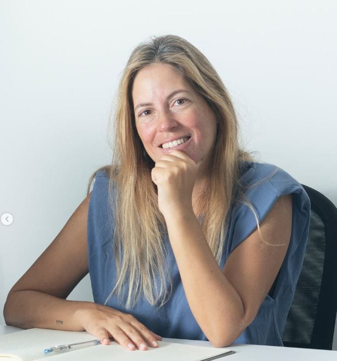 שירלי-פרופיל